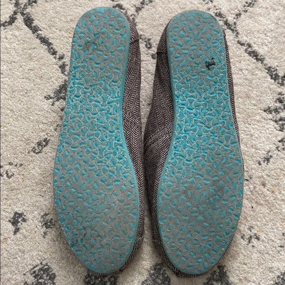 TOMS Herringbone Canvas Shoes - Picture 6 of 6
